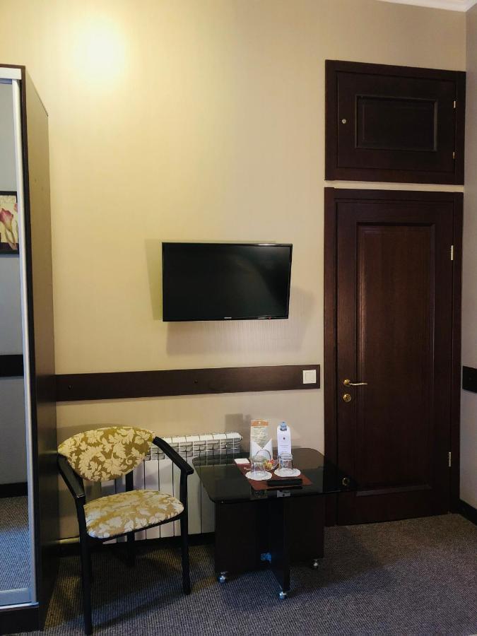 Classic Hotel Харків Екстер'єр фото