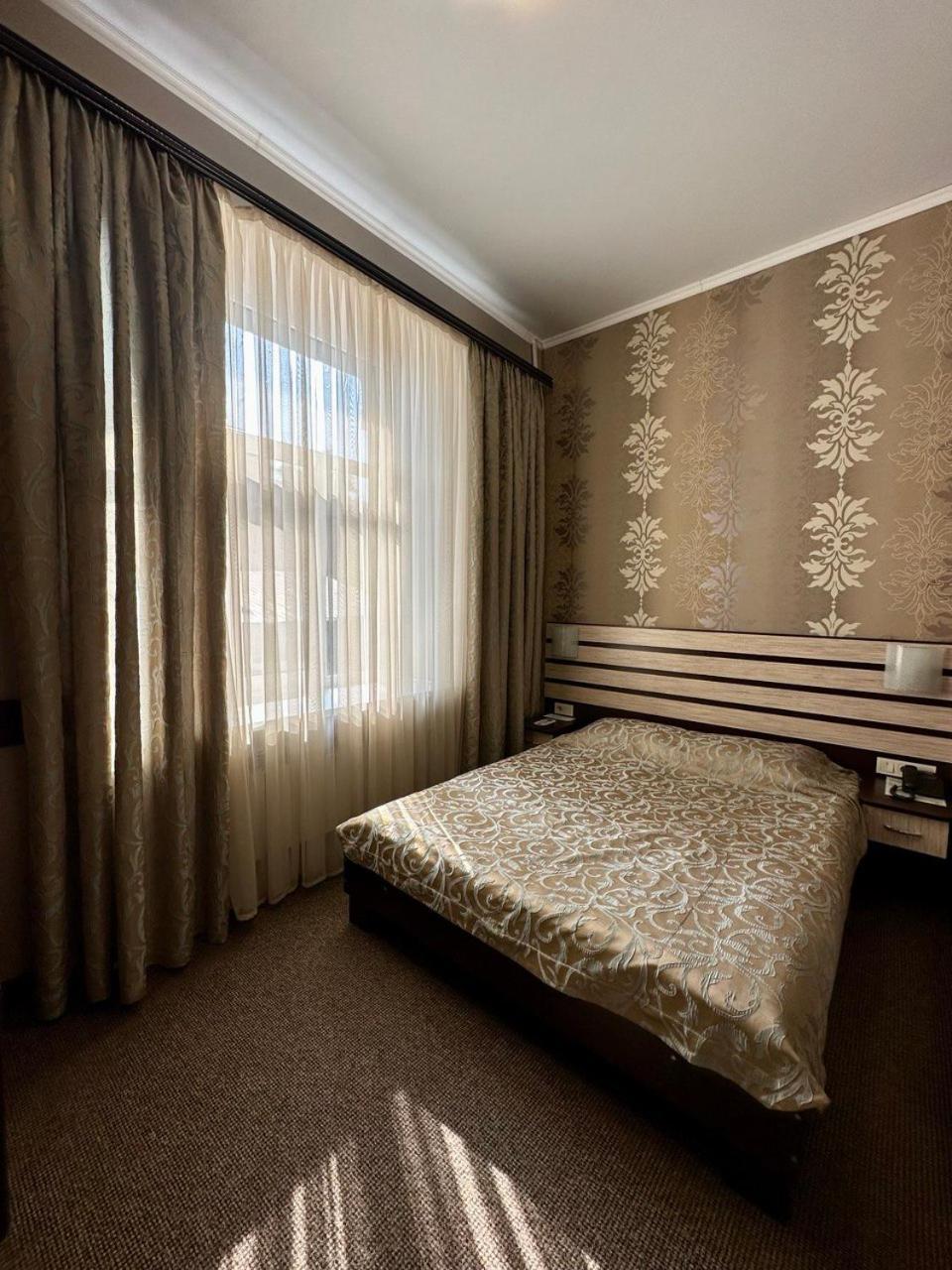 Classic Hotel Харків Екстер'єр фото